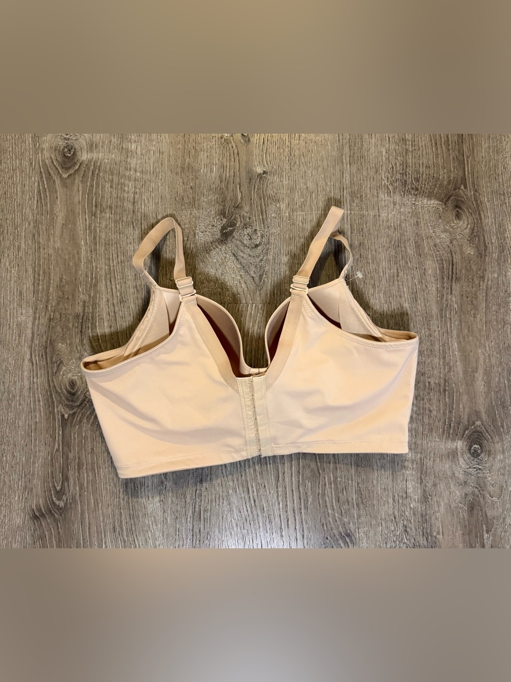 SHAPELLX Bare Essentials™ AirSlim® Back Smoothing Underwire Push-Up Bra - Picture 5 of 8